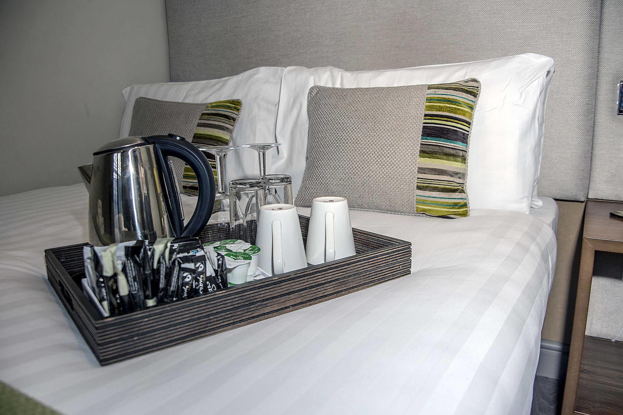 Base Serviced Apartments - City Road Честер Экстерьер фото
