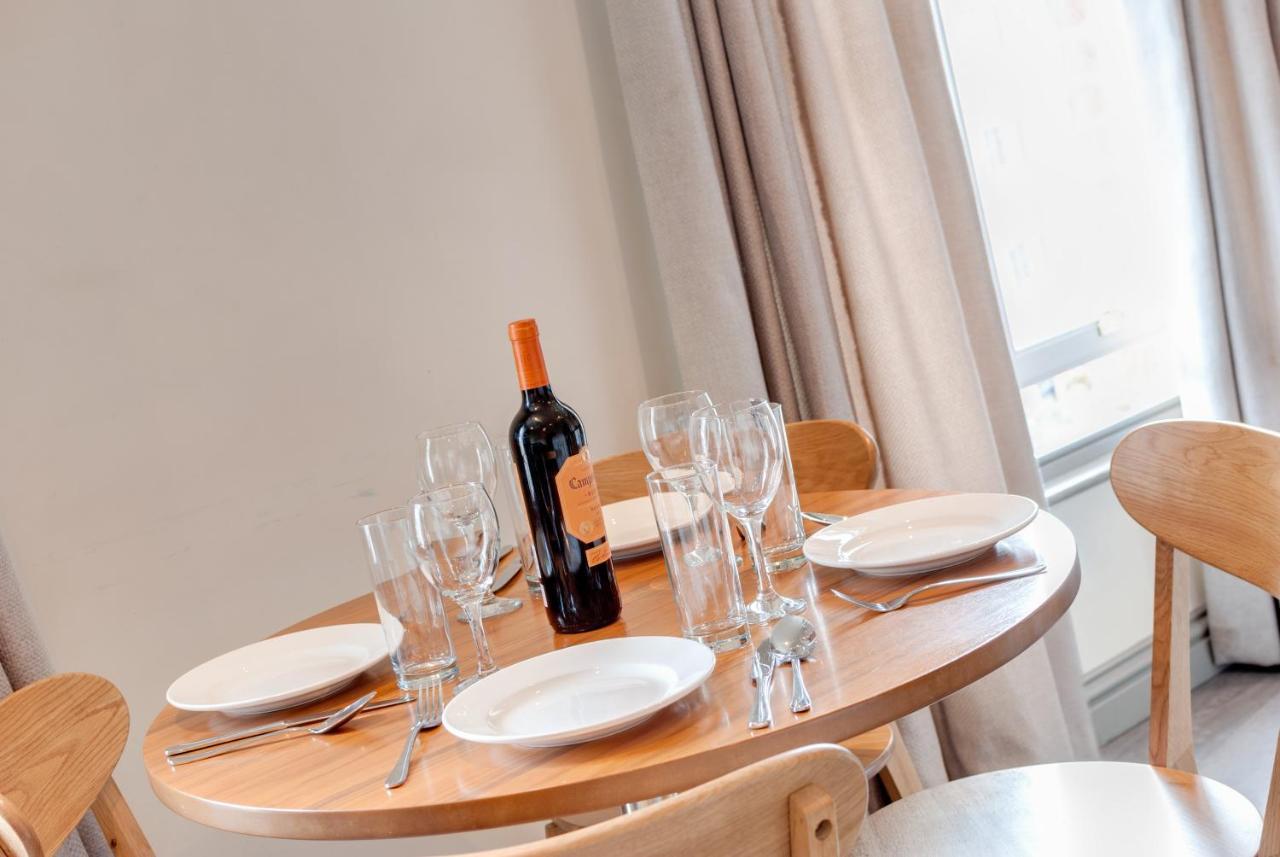 Base Serviced Apartments - City Road Честер Экстерьер фото