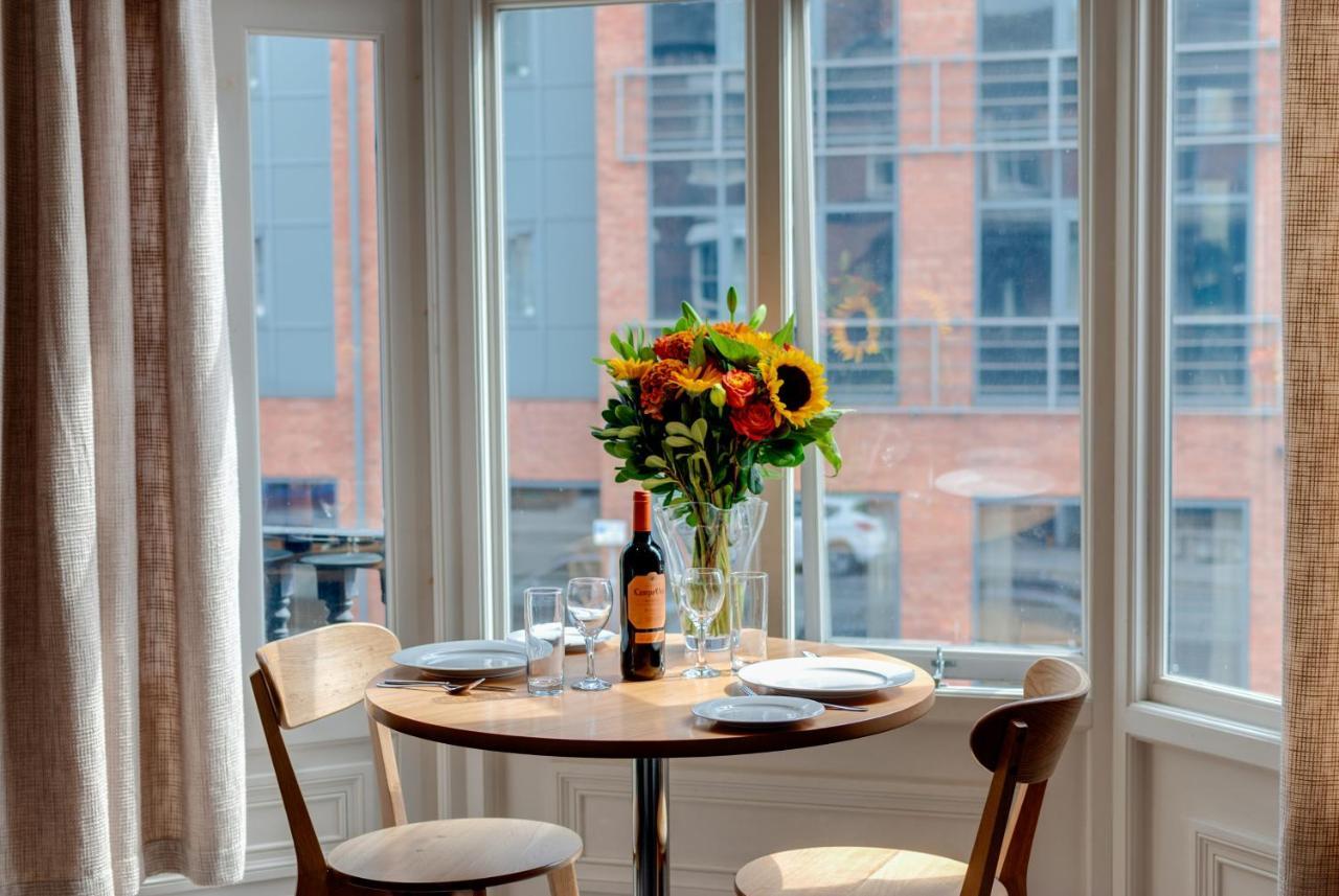 Base Serviced Apartments - City Road Честер Экстерьер фото
