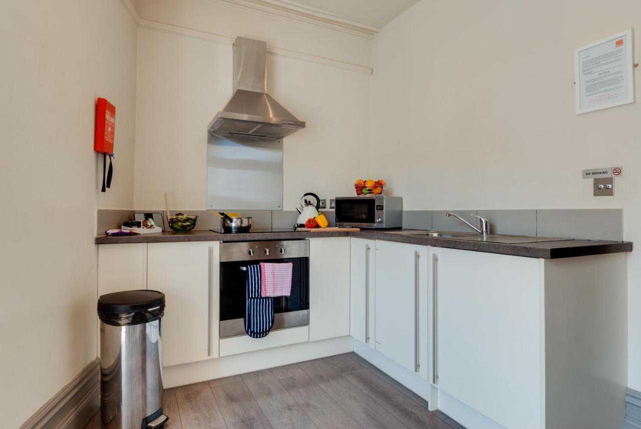 Base Serviced Apartments - City Road Честер Экстерьер фото